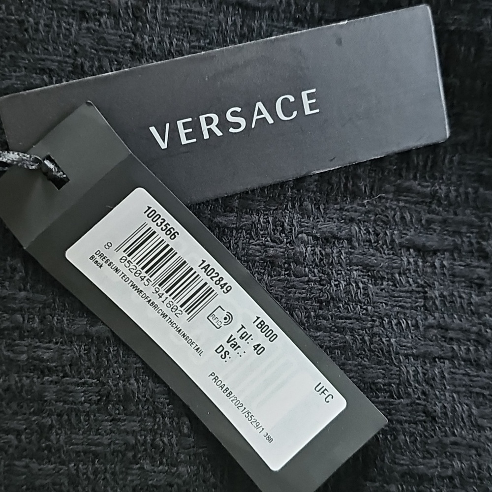 Versace Black Tweed Gold Chain Capped Sleeve Dress With Pockets - Picture 6 of 11